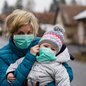 Charita rozdává roušky sociálně potřebným a vyhlašuje sbírku respirátorů Charita rozdává roušky sociálně potřebným a vyhlašuje sbírku respirátorů