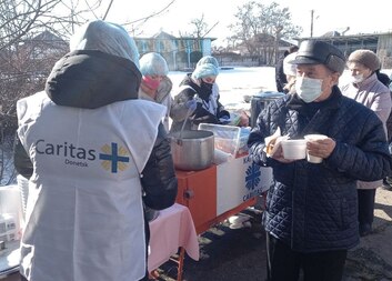 Prohlášení Rady ředitelů Charity Česká republika ke krizi na Ukrajině