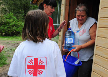 Česká Charita pomůže obětem povodní na Slovensku