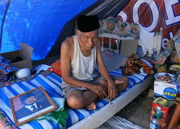 Pomoc pro oběti zemětřesení v Indonésii