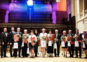 Charita ocení obětavou práci svých pracovníků, dobrovolníků a podporovatelů v katedrále sv. Víta