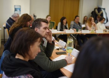 Jak dál v dluhové problematice?