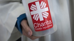 Koledníky už v ulicích nepotkáte, přesto Tříkrálová sbírka stále pokračuje