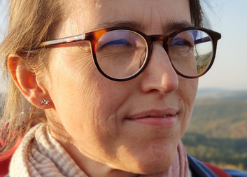 Být matkou je závazkem na celý život, říká migrační koordinátorka Charity