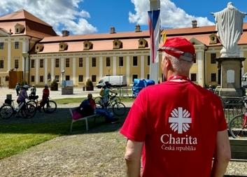 Velehrad 2025 s Charitou: Srdce solidarity bije i o prázdninách