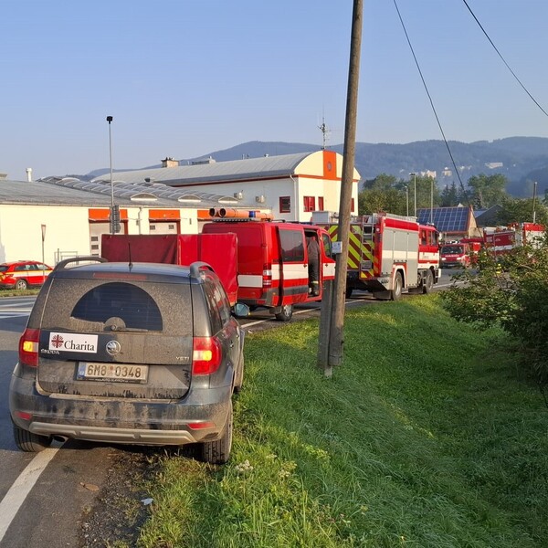 Charita Jeseník rozváží pomoc