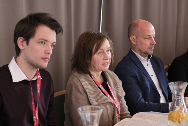 Zleva: Samuel Galan (PAQ Research), Pavla Aschermannová (Rubikon Centrum) a Lukáš Curylo (Charita Česká republika), foto: Lubomír Kotek
