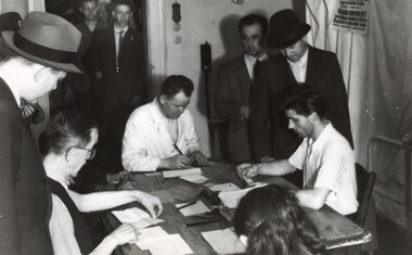 Péče o repatrianty - evidence, karantena, noclehy, stravování, ošacení, peněžité podpory a jiné, Praha, květen 1945