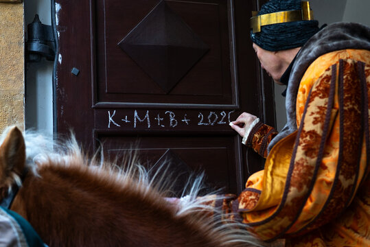 Tříkrálová sbírka na prahu rekordu: přes 194 milionů korun a sčítání ještě běží. Děkujeme!