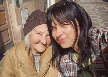 Každý večer brečela a chtěla to vzdát. Dnes se na ni „její“ senioři těší