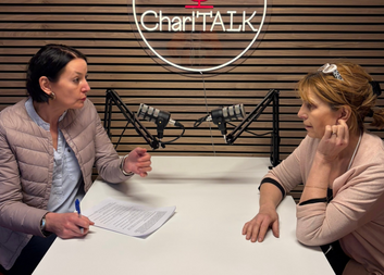 „Teror na civilistech je stále v uvozovkách legitimní způsob vedení války,“ říká válečná reportérka Petra Procházková