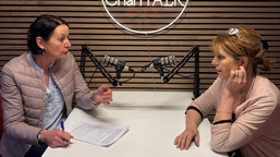 „Teror na civilistech je stále v uvozovkách legitimní způsob vedení války,“ říká válečná reportérka Petra Procházková